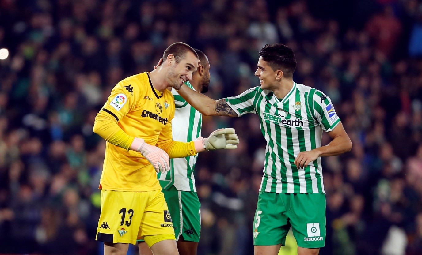 lol比赛回放-包含西甲集结日走向成谜,阿斯顿维拉扳平良机,话题不断,临场指挥获称赞的词条