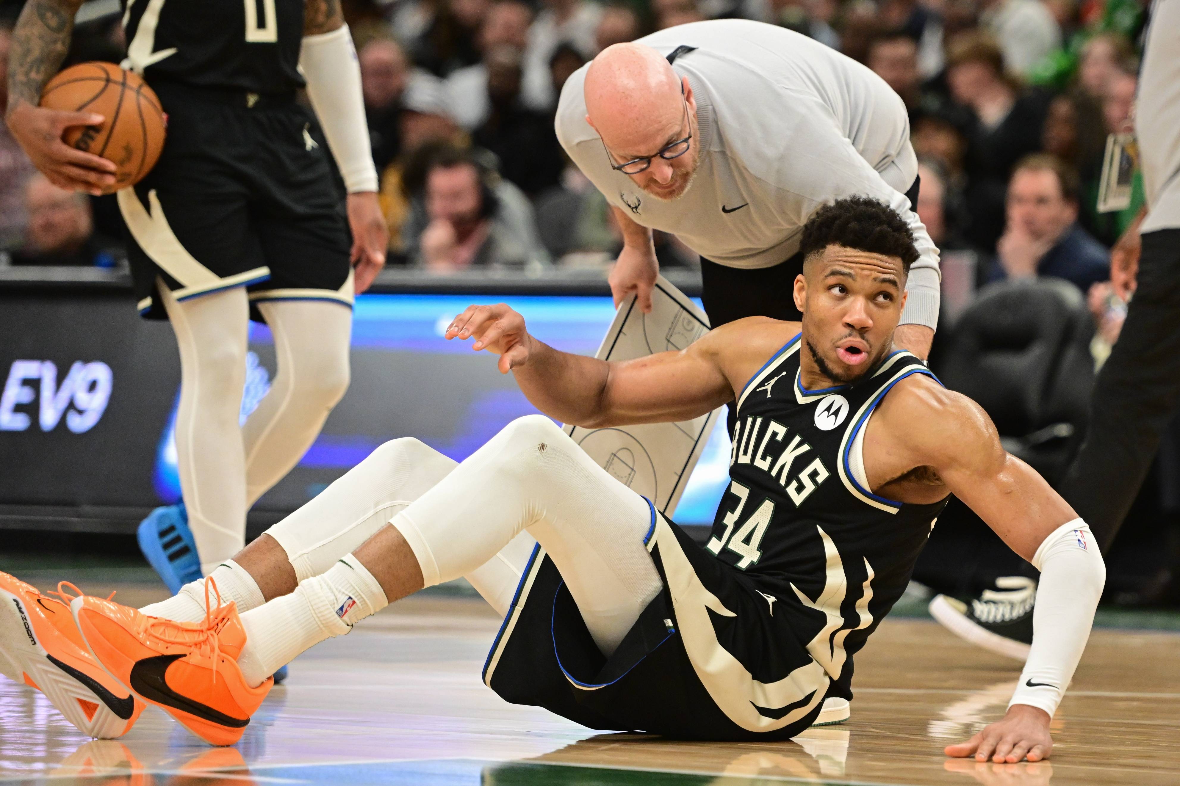 lol皮肤购买-包含关键时刻体能课后,密尔沃基雄鹿状态回暖备战NBA总决赛,底气十足,数据趋势出现新变化的词条