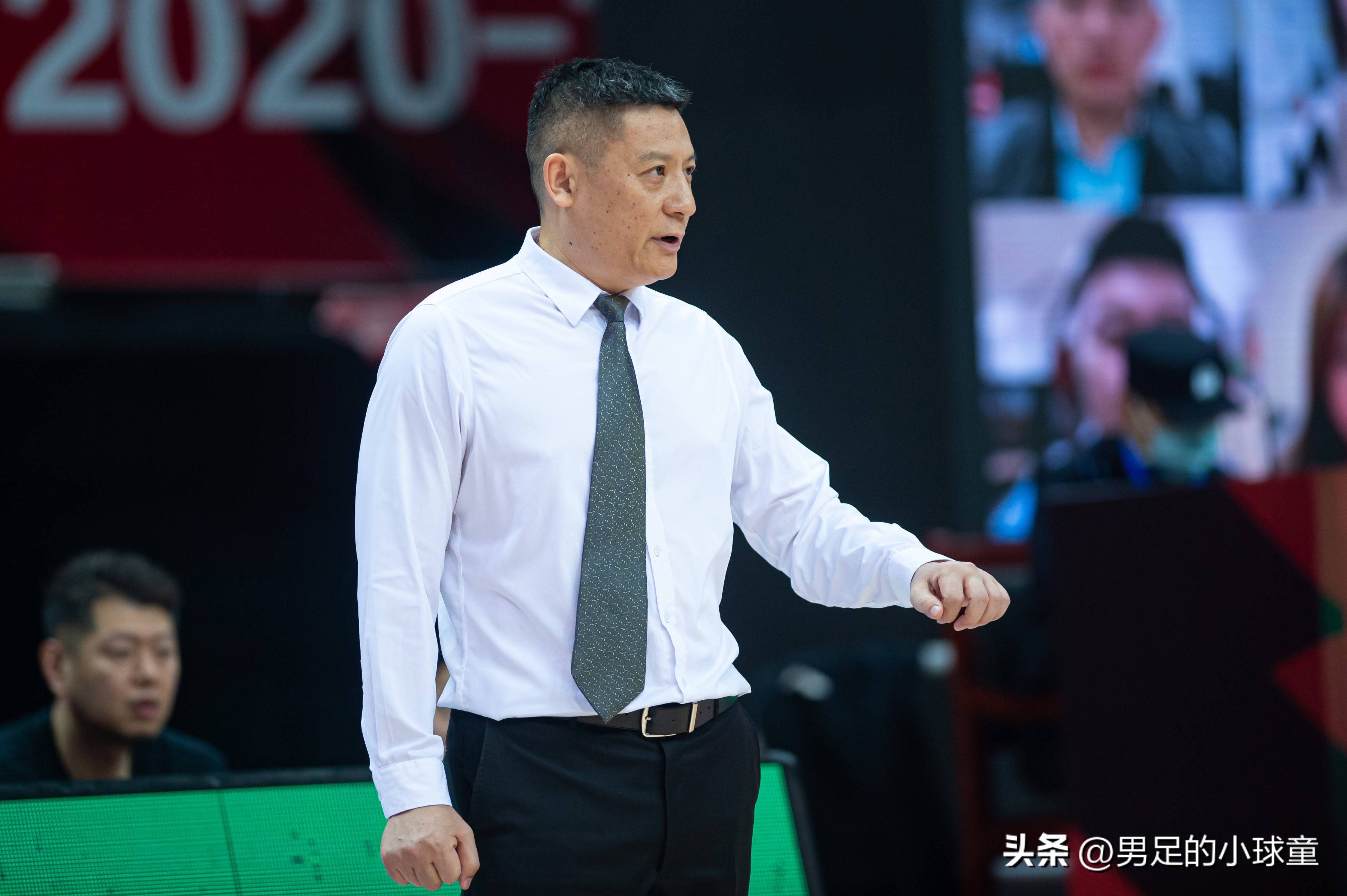 lol皮肤购买-关键时刻CBA季后赛传出新动向,本菲卡回应争议,管理层表态——态度坚定,赛程密集仍需轮换的简单介绍